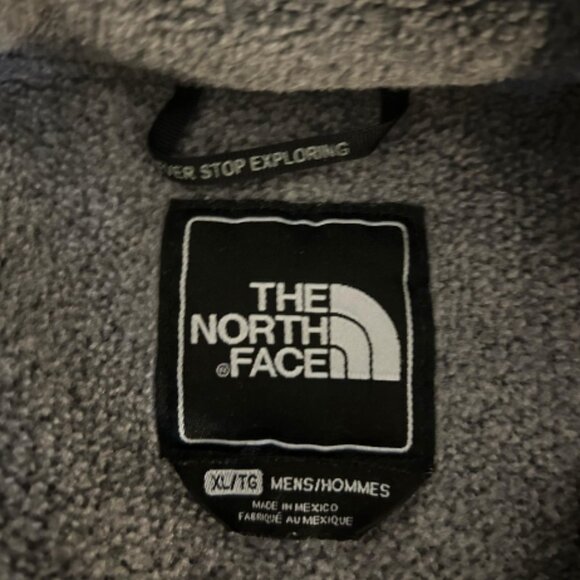 North Face Jacket - Retro Denali - Picture 3 of 3